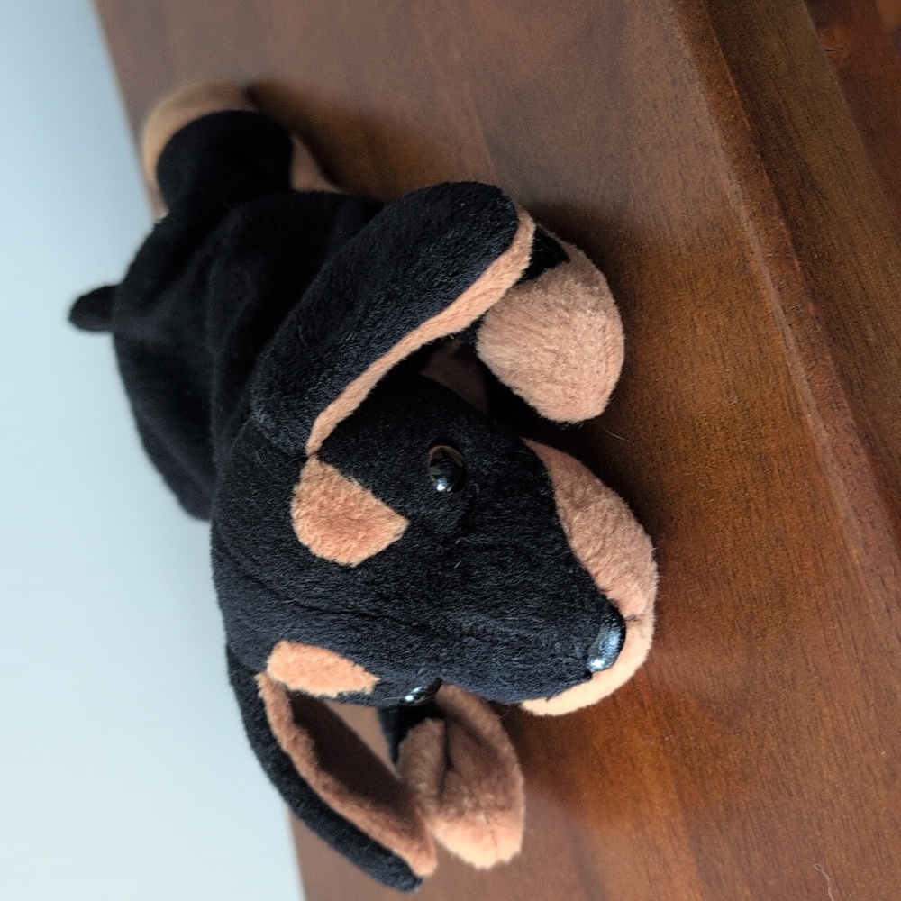 Beanie Baby 1996 Doby Stuffed Animal Vintage
